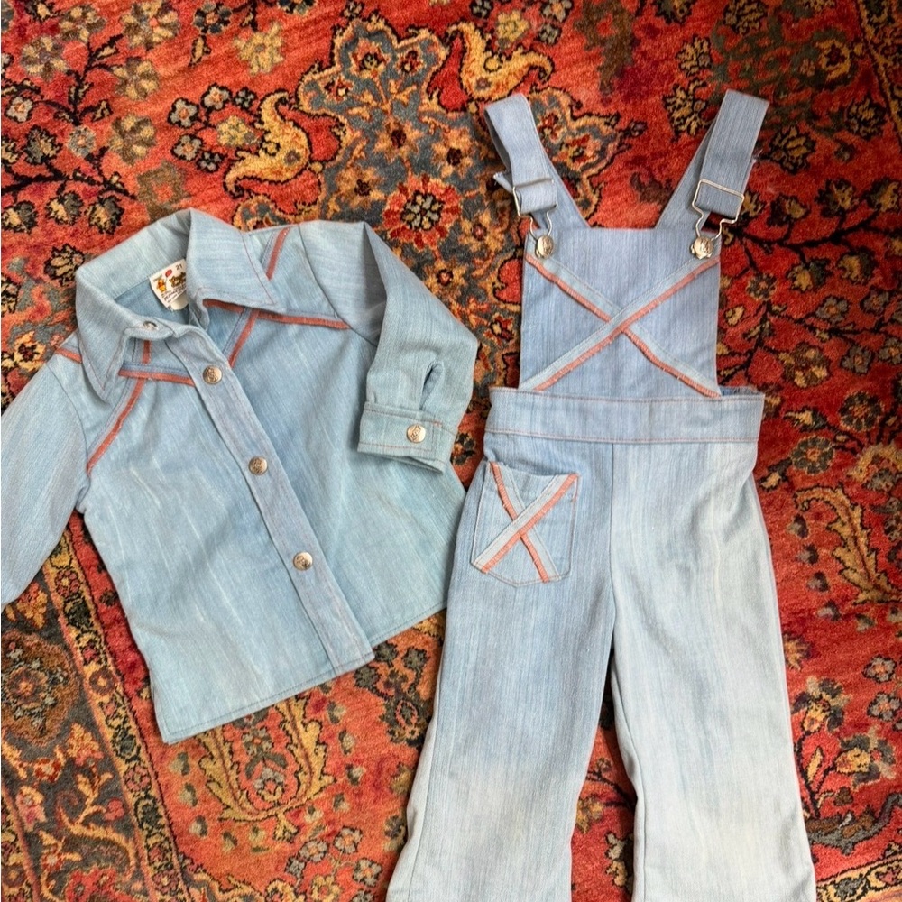 Vintage Winnie the Pooh Denim overalls and dagger collar snap shirt set / 2T
